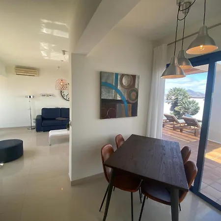 فيلة Villalia Jonay, 